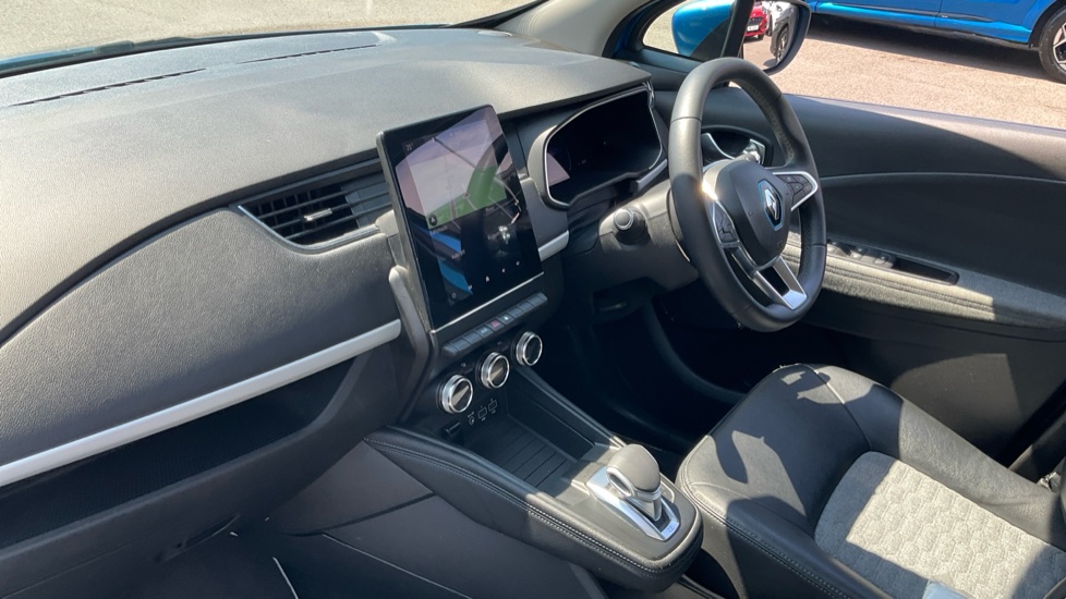 Renault Zoe 100kW i GT Line R135 50kWh 5dr Auto Electric Hatchback - Image 9