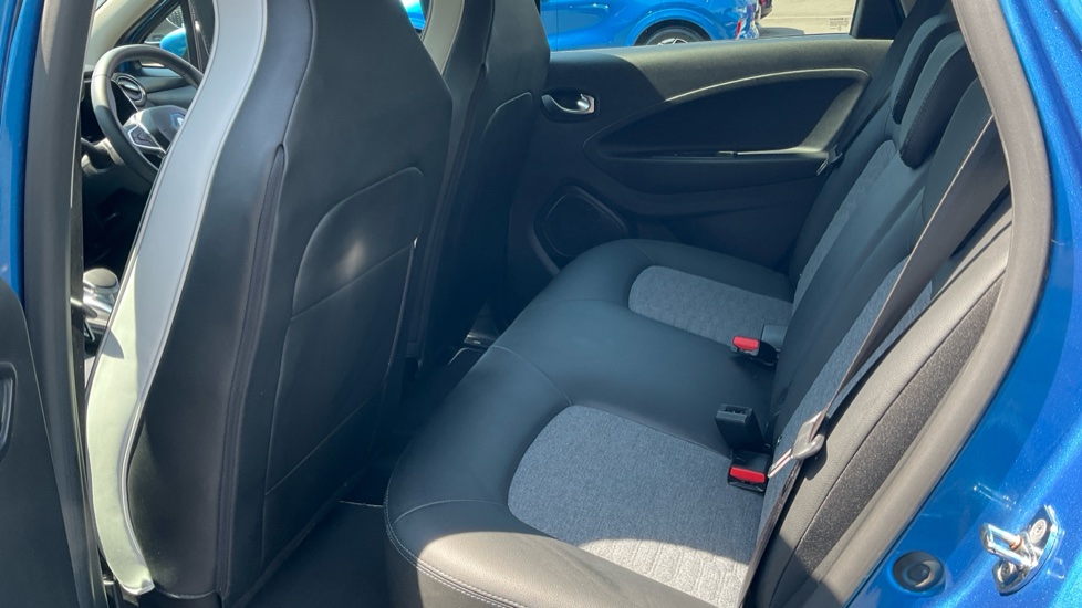 Renault Zoe 100kW i GT Line R135 50kWh 5dr Auto Electric Hatchback - Image 16