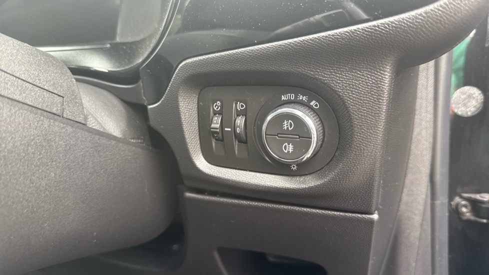 Vauxhall Corsa 1.2 Turbo Elite Nav Premium 5dr Petrol Hatchback - Image 19