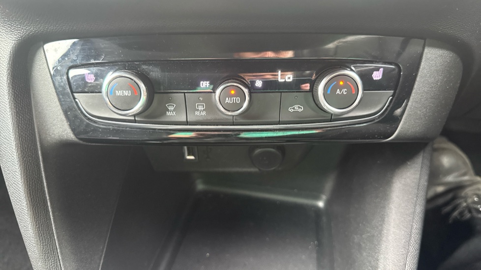 Vauxhall Corsa 1.2 Turbo Elite Nav Premium 5dr Petrol Hatchback - Image 26