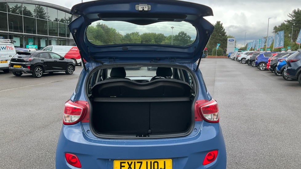 Hyundai i10 1.2 SE 5dr Petrol Hatchback - Image 4