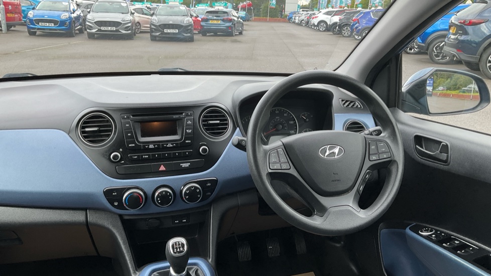 Hyundai i10 1.2 SE 5dr Petrol Hatchback - Image 10