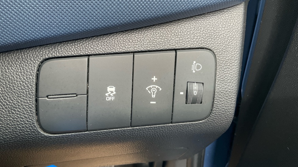 Hyundai i10 1.2 SE 5dr Petrol Hatchback - Image 26