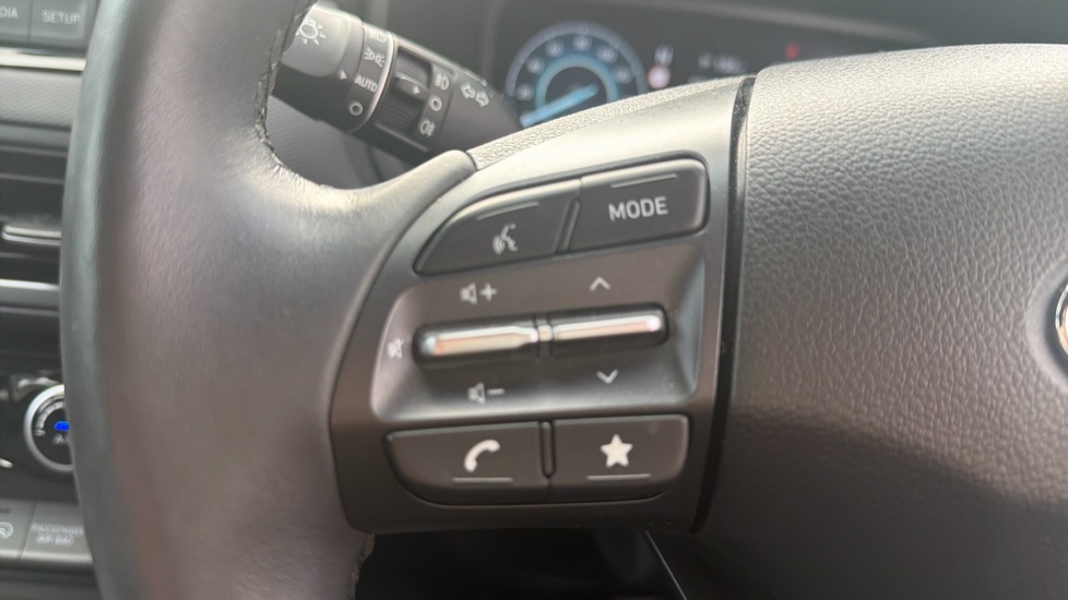 Hyundai KONA 1.0 TGDi 48V MHEV Premium 5dr Petrol Hatchback - Image 27