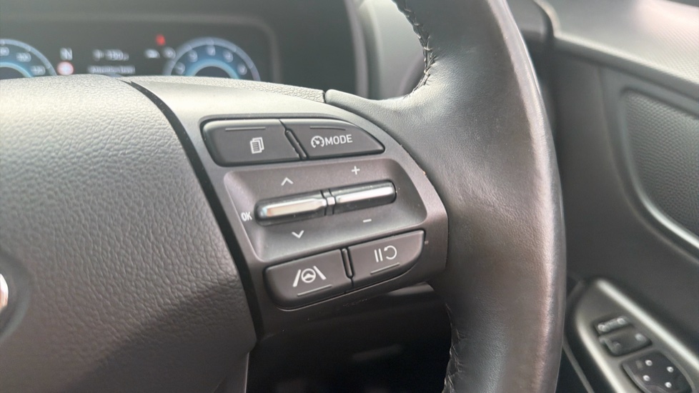 Hyundai KONA 1.0 TGDi 48V MHEV Premium 5dr Petrol Hatchback - Image 28