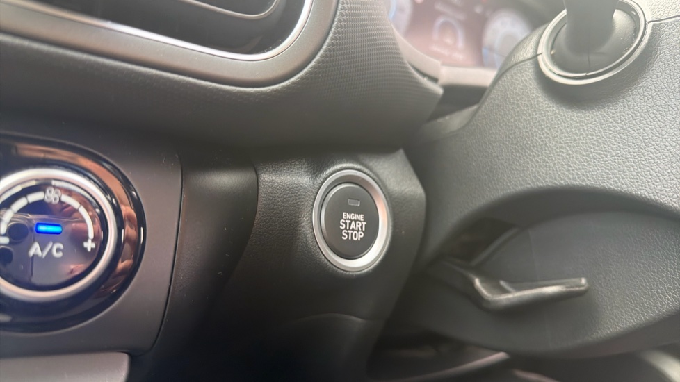Hyundai KONA 1.0 TGDi 48V MHEV Premium 5dr Petrol Hatchback - Image 36