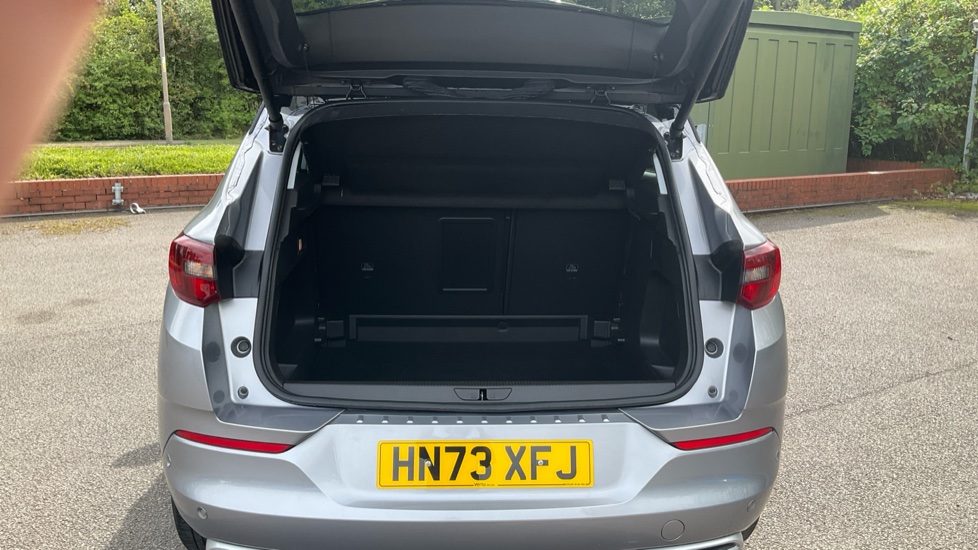 Vauxhall Grandland 1.2 Turbo Ultimate 5dr Auto Petrol Hatchback - Image 4