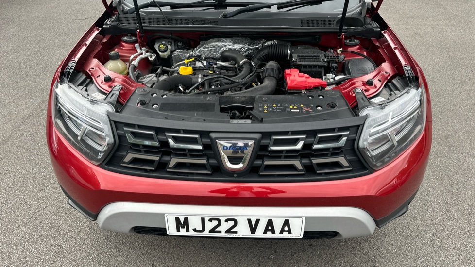 Dacia Duster 1.0 TCe 100 Prestige 5dr Bi Fuel Estate - Image 8