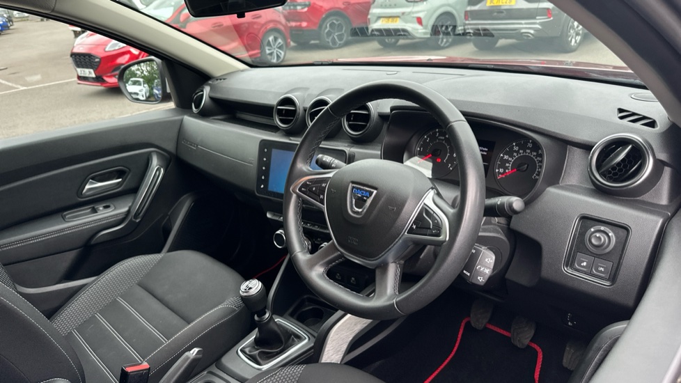 Dacia Duster 1.0 TCe 100 Prestige 5dr Bi Fuel Estate - Image 11