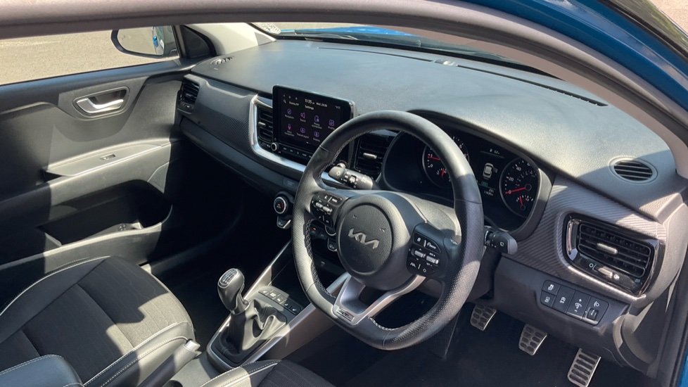 Kia Stonic 1.0T GDi 48V GT-Line S 5dr Petrol Estate - Image 11