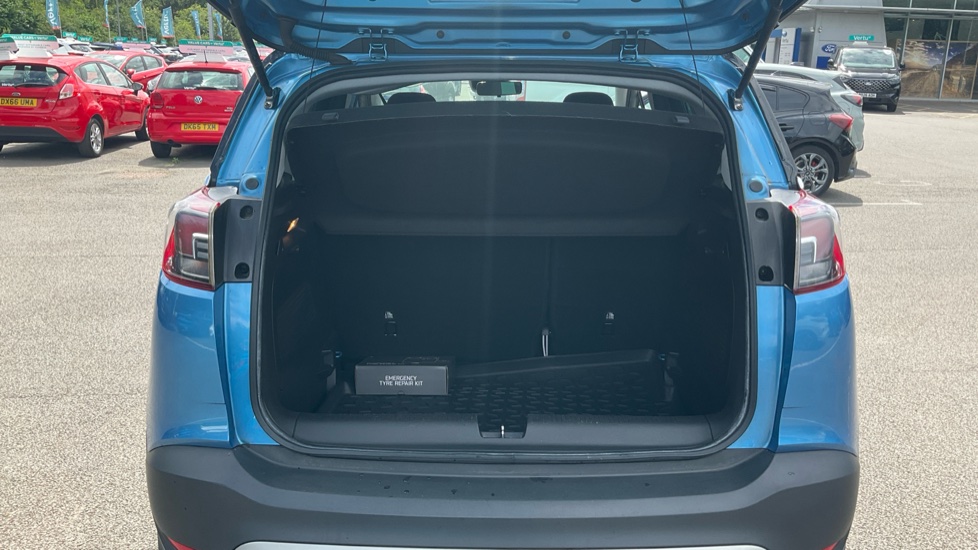 Vauxhall Crossland X 1.2 [83] Griffin 5dr [Start Stop] Petrol Hatchback - Image 4