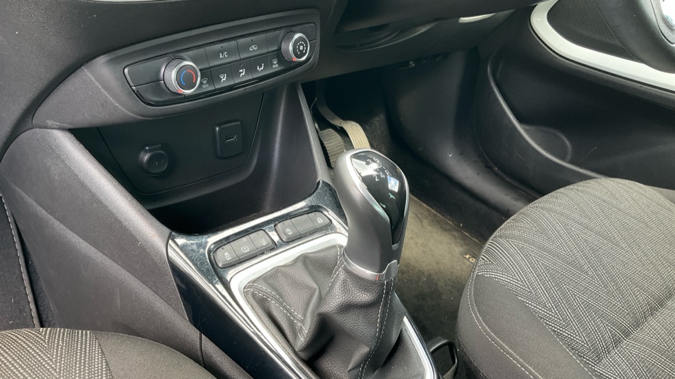 Vauxhall Crossland X 1.2 [83] Griffin 5dr [Start Stop] Petrol Hatchback - Image 13