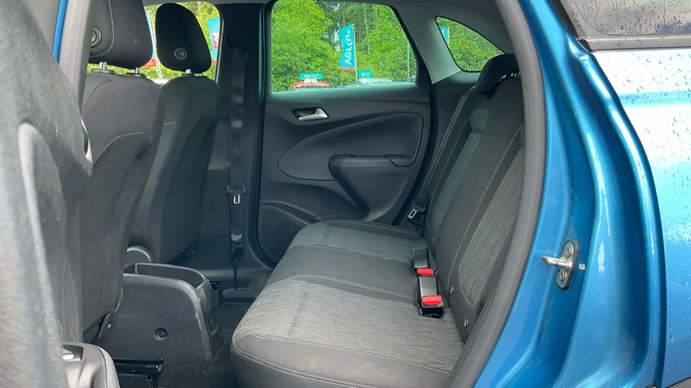 Vauxhall Crossland X 1.2 [83] Griffin 5dr [Start Stop] Petrol Hatchback - Image 16
