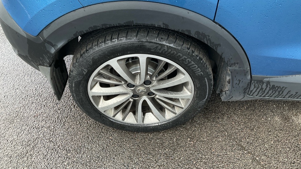 Vauxhall Crossland X 1.2 [83] Griffin 5dr [Start Stop] Petrol Hatchback - Image 31