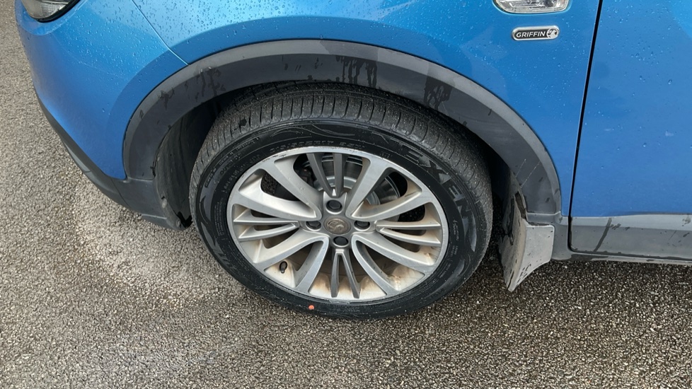 Vauxhall Crossland X 1.2 [83] Griffin 5dr [Start Stop] Petrol Hatchback - Image 33