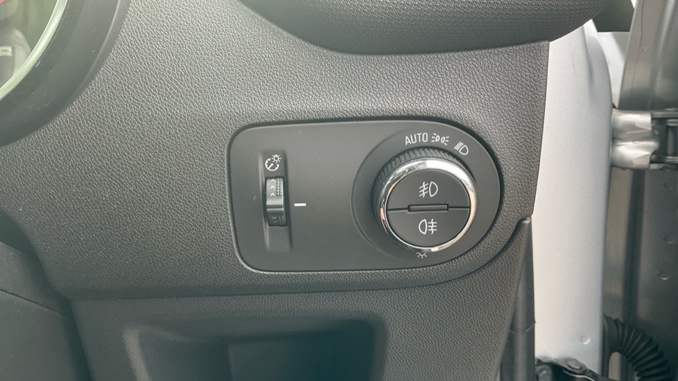 Vauxhall Crossland 1.2 Turbo GS 5dr Petrol Hatchback - Image 28