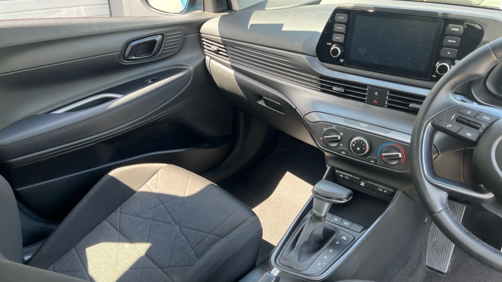 Hyundai BAYON 1.0 TGDi 48V MHEV SE Connect 5dr DCT Petrol Hatchback - Image 14