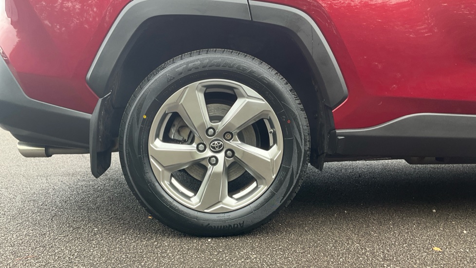 Toyota RAV4 2.5 VVT-i Hybrid Design 5dr CVT Hybrid Estate - Image 7