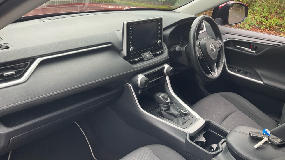 Toyota RAV4 2.5 VVT-i Hybrid Design 5dr CVT Hybrid Estate - Image 9