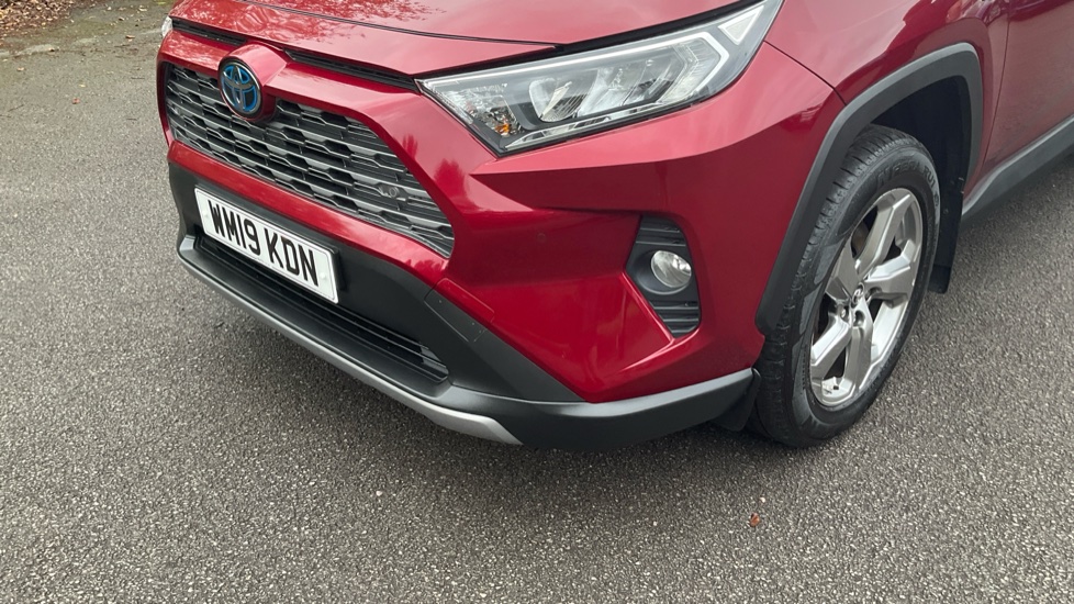 Toyota RAV4 2.5 VVT-i Hybrid Design 5dr CVT Hybrid Estate - Image 22