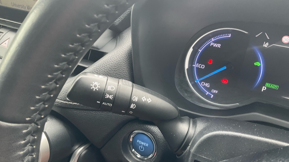 Toyota RAV4 2.5 VVT-i Hybrid Design 5dr CVT Hybrid Estate - Image 35