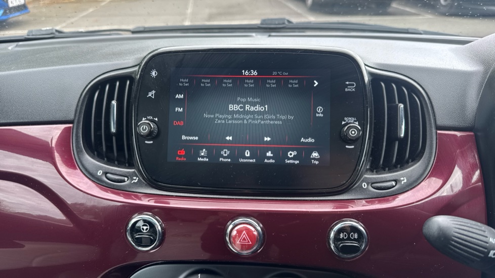Fiat 500 1.0 Mild Hybrid Dolcevita [Part Leather] 3dr Petrol Hatchback - Image 34