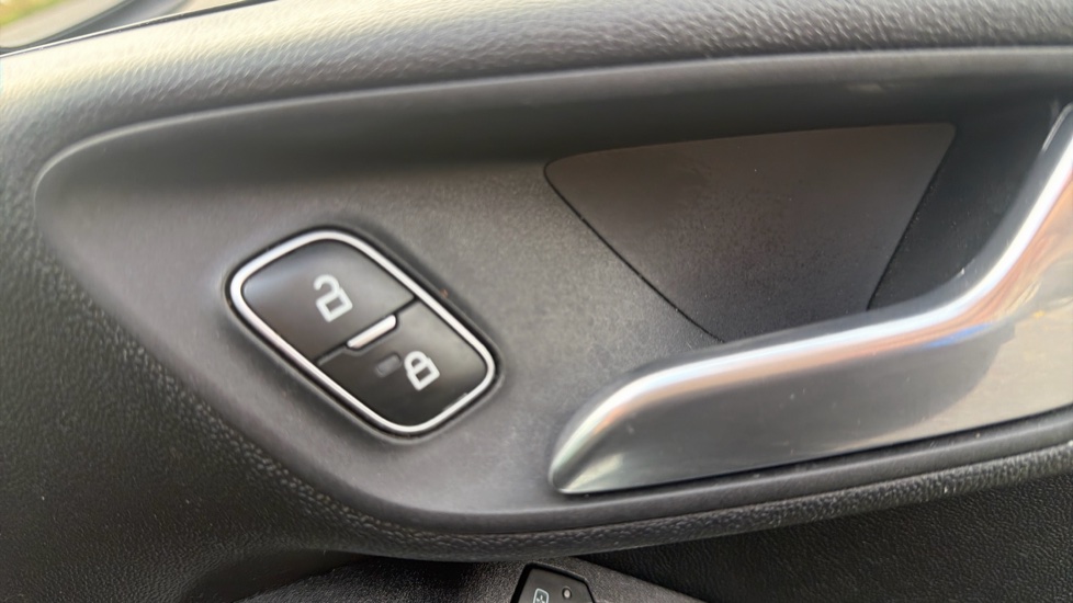 Ford Fiesta 1.0 EcoBoost 125 ST-Line 5dr Petrol Hatchback - Image 24