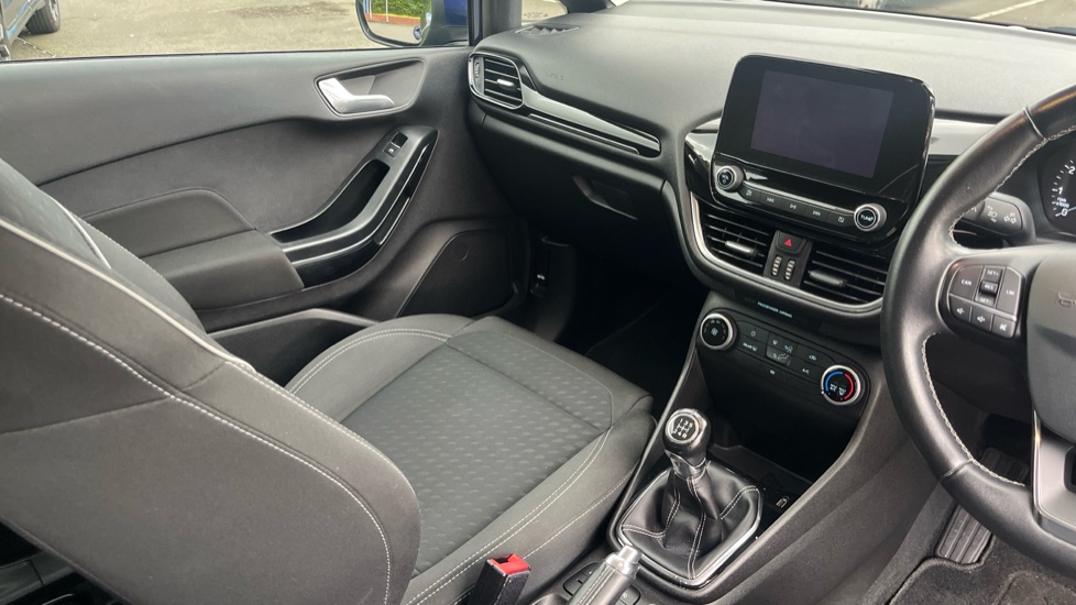 Ford Fiesta 1.1 Zetec 3dr Petrol Hatchback - Image 14
