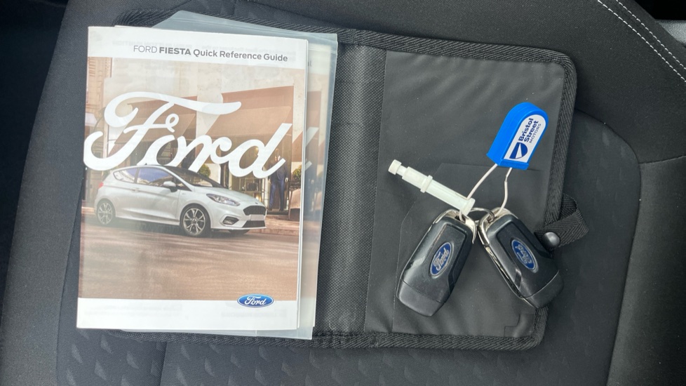 Ford Fiesta 1.1 Zetec 3dr Petrol Hatchback - Image 19