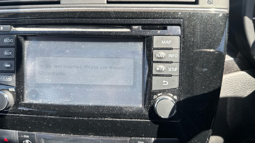 Nissan Pulsar 1.2 DiG-T Tekna 5dr Petrol Hatchback - Image 31