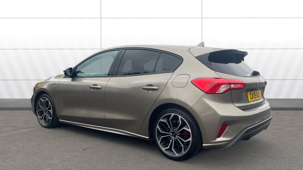 Ford Focus 1.0 EcoBoost 125 ST-Line X 5dr Petrol Hatchback - Image 2
