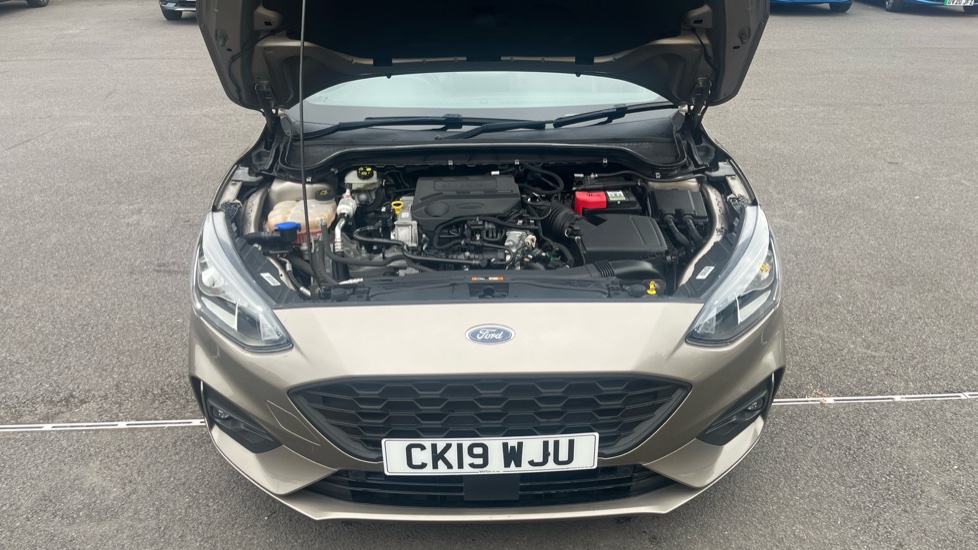 Ford Focus 1.0 EcoBoost 125 ST-Line X 5dr Petrol Hatchback - Image 8
