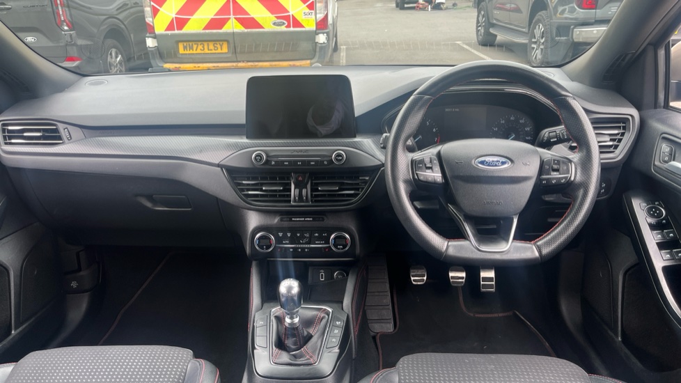 Ford Focus 1.0 EcoBoost 125 ST-Line X 5dr Petrol Hatchback - Image 10