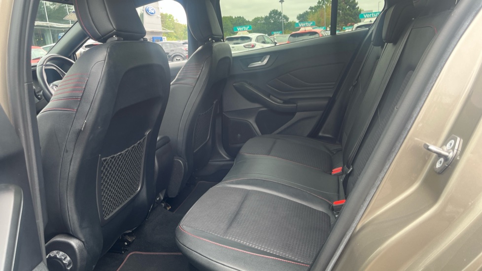 Ford Focus 1.0 EcoBoost 125 ST-Line X 5dr Petrol Hatchback - Image 16