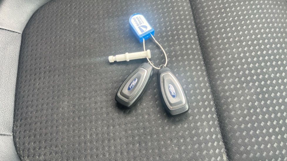 Ford Focus 1.0 EcoBoost 125 ST-Line X 5dr Petrol Hatchback - Image 20