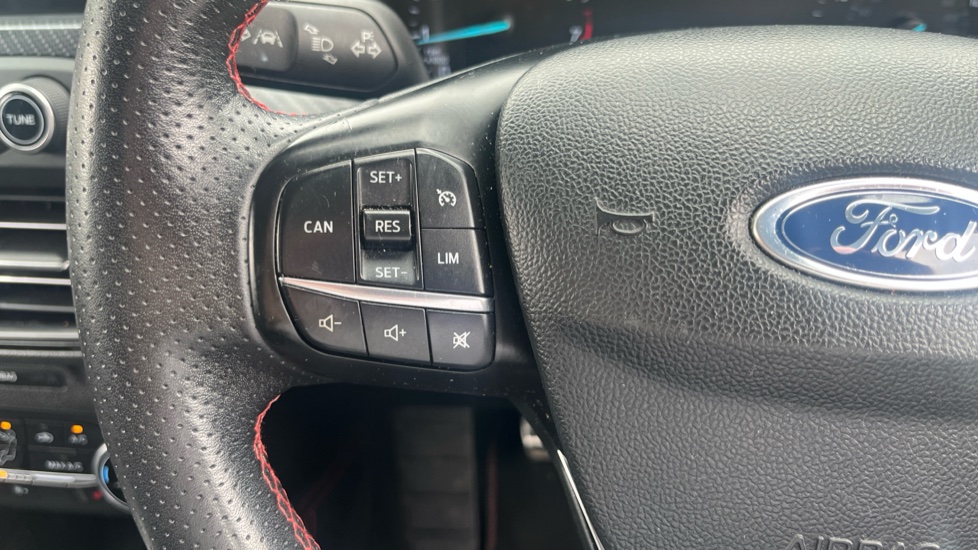 Ford Focus 1.0 EcoBoost 125 ST-Line X 5dr Petrol Hatchback - Image 21