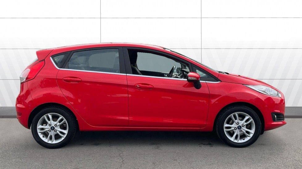 Ford Fiesta 1.0 EcoBoost Zetec 5dr Petrol Hatchback - Image 5