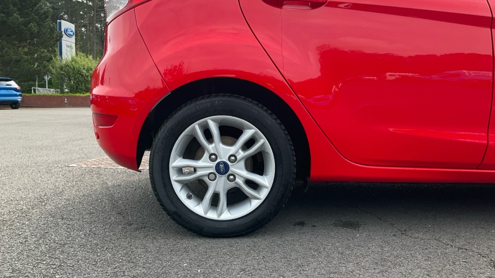 Ford Fiesta 1.0 EcoBoost Zetec 5dr Petrol Hatchback - Image 7