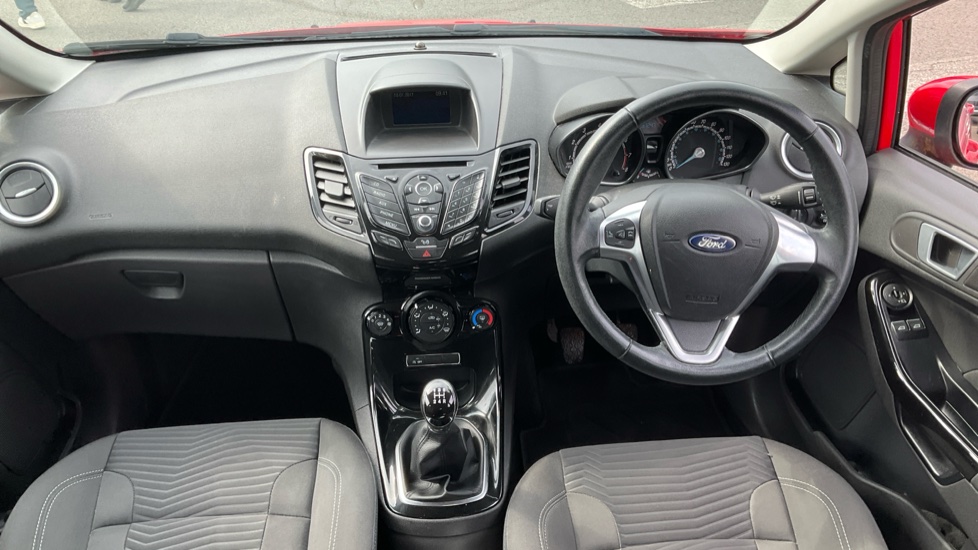 Ford Fiesta 1.0 EcoBoost Zetec 5dr Petrol Hatchback - Image 10