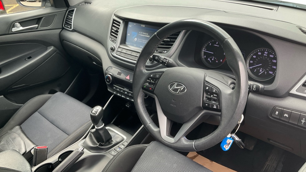 Hyundai TUCSON 1.7 CRDi Blue Drive SE Nav 5dr 2WD Diesel Estate - Image 11