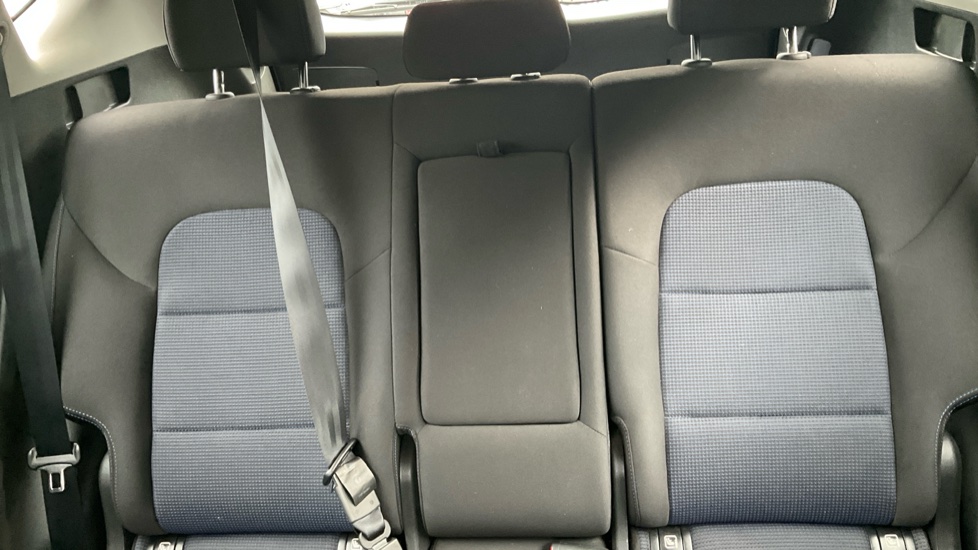 Hyundai TUCSON 1.7 CRDi Blue Drive SE Nav 5dr 2WD Diesel Estate - Image 15
