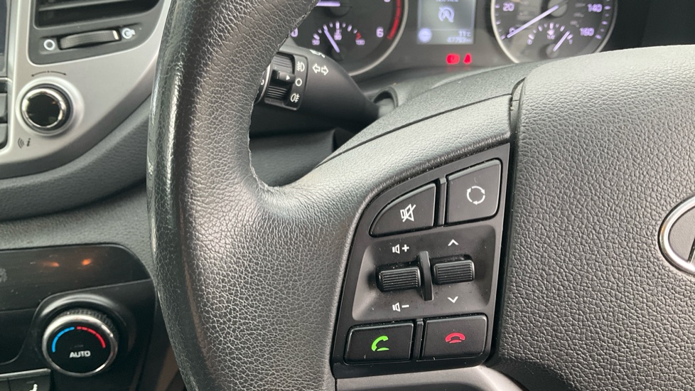 Hyundai TUCSON 1.7 CRDi Blue Drive SE Nav 5dr 2WD Diesel Estate - Image 23