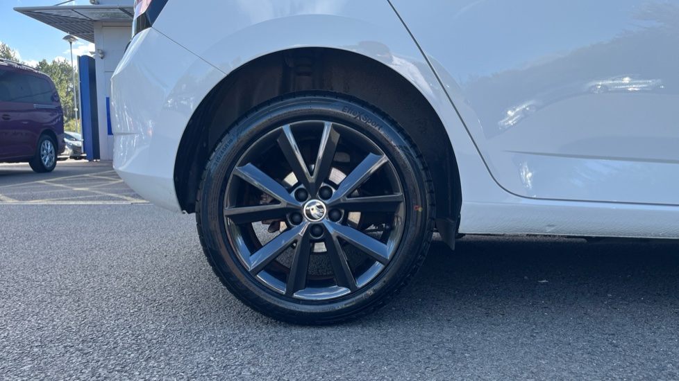 Skoda Fabia 1.0 TSI Colour Edition 5dr Petrol Hatchback - Image 7