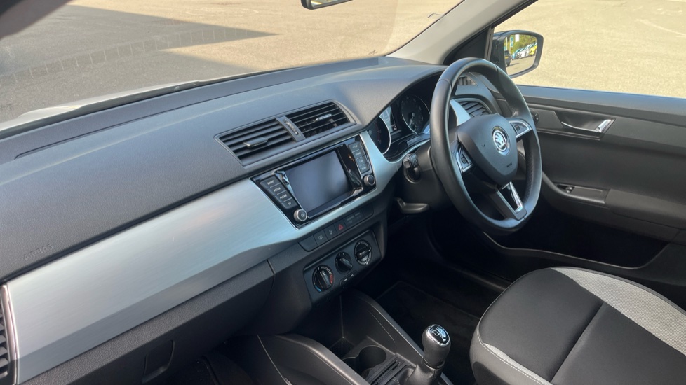 Skoda Fabia 1.0 TSI Colour Edition 5dr Petrol Hatchback - Image 9