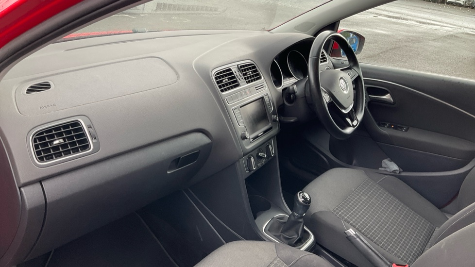 Volkswagen Polo 1.2 TSI SE 5dr Petrol Hatchback - Image 9