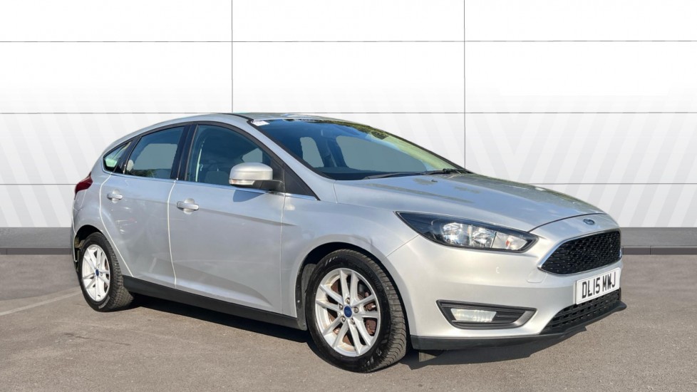 Ford Focus 1.0 EcoBoost Zetec 5dr Petrol Hatchback - Image 1