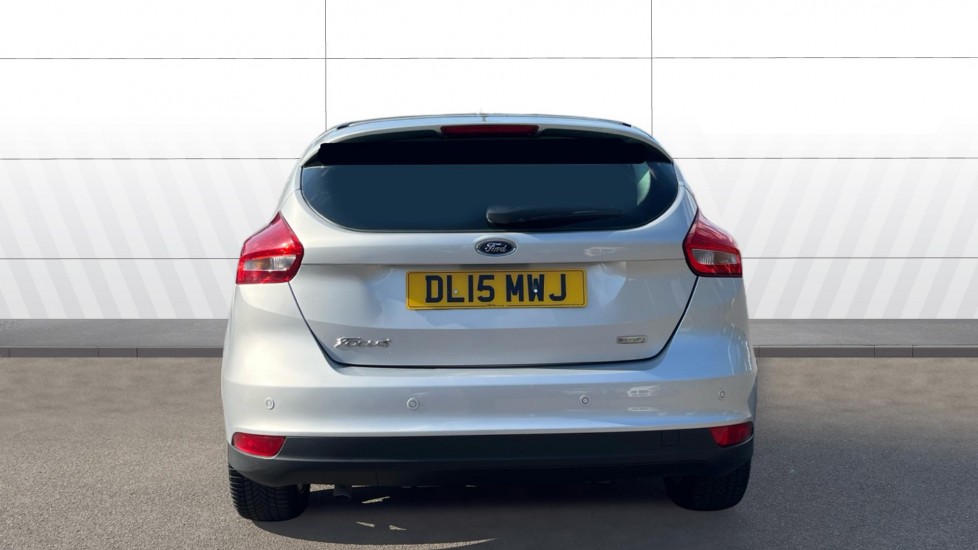 Ford Focus 1.0 EcoBoost Zetec 5dr Petrol Hatchback - Image 6