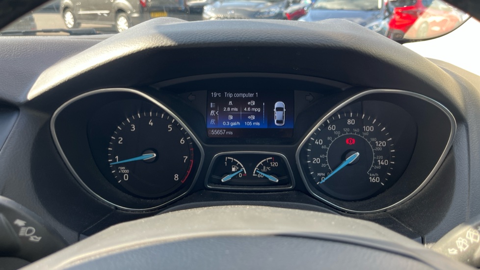 Ford Focus 1.0 EcoBoost Zetec 5dr Petrol Hatchback - Image 18