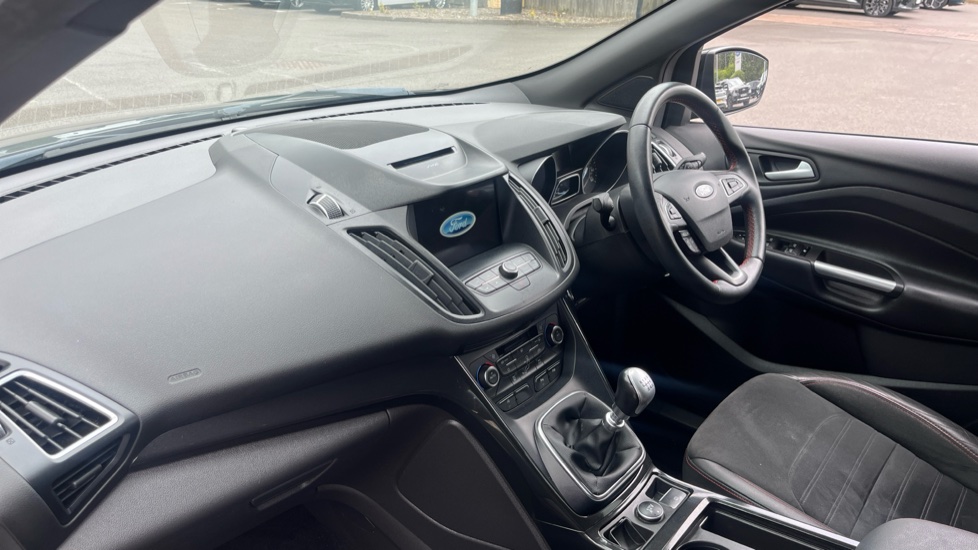 Ford Kuga 1.5 EcoBoost ST-Line 5dr 2WD Petrol Estate - Image 9