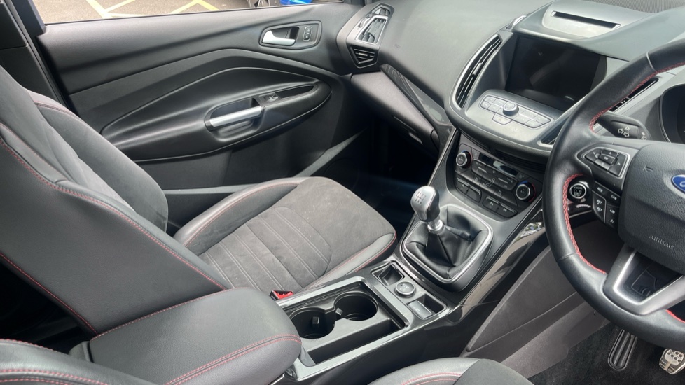 Ford Kuga 1.5 EcoBoost ST-Line 5dr 2WD Petrol Estate - Image 14